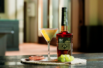 A drink that never disappoints.

Vesper with Pedro Ximenez:
60ml Jodhpur Gin
20ml Krova Vodka 
15ml BVland Pedro Ximenez Liqueur
Lemon twist
Enjoy! 👌