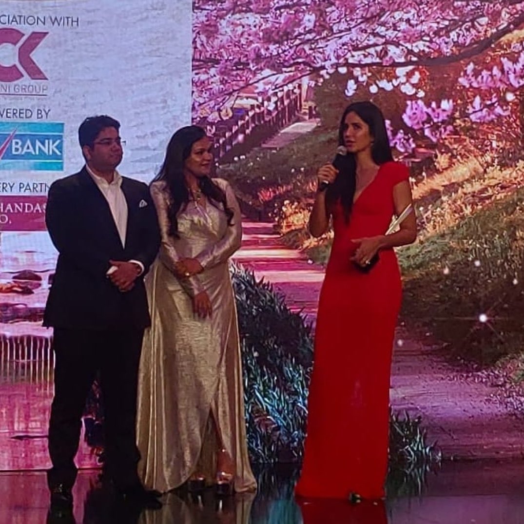 ConstructionsCk's tweet photo. Katrina Kaif at hhof19 with dr karan israni and chandni israni ck israni group https://t.co/iGxxIt6nmY
