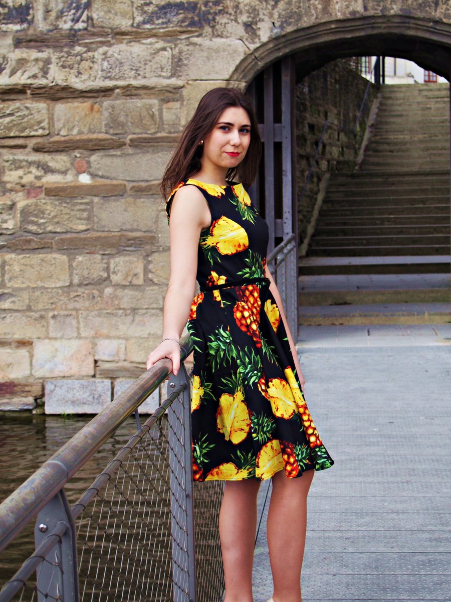 lailusiondeNina's tweet photo. NewPost!
🍍 Frutto di aroma esotico e sapore rinfrescante. Tra dolce e acido. Tra freschezza e passione.
https://t.co/T2m8mh1SqV
#blogcove #ananas #blogger #bloggers #BloggerLoveShare #bloggerlife #bloggercommunity #bloggermarket #bloggersrequired #bloggerstribe #bloggerstyle https://t.co/bg7VxyZpi4