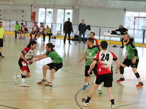 Gran jornada per al <a href="/CvrRubi/">Club Voleibol Rubí</a> i derrota de l'<a href="/HandbolRubi/">Handbol Rubí</a> 
radiorubi.fm/esports/item/2…
#RubiCity #Rubiesports @inforadiorubi