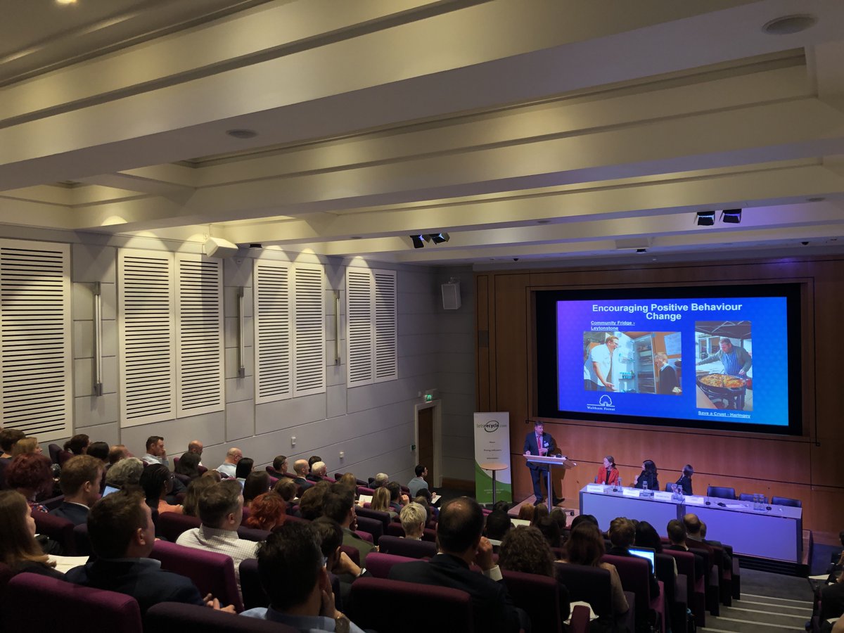 EMG_events's tweet photo. Interesting Session 1 with a well informed top table answering lots of questions on DRS and other behaviour change impacts in London! #LondonConf https://t.co/UNYHhUs2xc