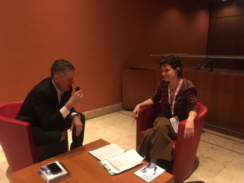 Super intelligenze artificiali e noi: come andrà la convivenza nei prossimi cent'anni? La trascrizione integrale della nostra chiacchierata con <a href="/jrbarrat/">James Barrat</a> a <a href="/libricome/">Libri Come</a> #AI raiplayradio.it/articoli/2019/…