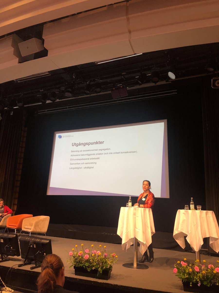 KompisSverige's tweet photo. @ingerashing från #Delmos ger det svenska perspektivet på segregationen på dagens konferens segregation i Norden #nrpol #ungciv #kompissverige #svpol #integration https://t.co/FJtbu7dpl7