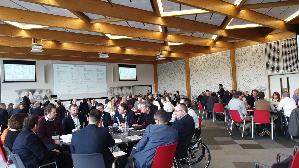 CopperbergAB's tweet photo. Busy round tables with plenty of rich discussions taking place! #FieldServiceSummit https://t.co/DREX3xv687