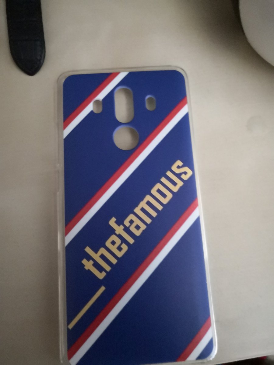 HeartandHutts's tweet photo. New phone case looks magic #gocustomized https://t.co/fE0JFuoBdH