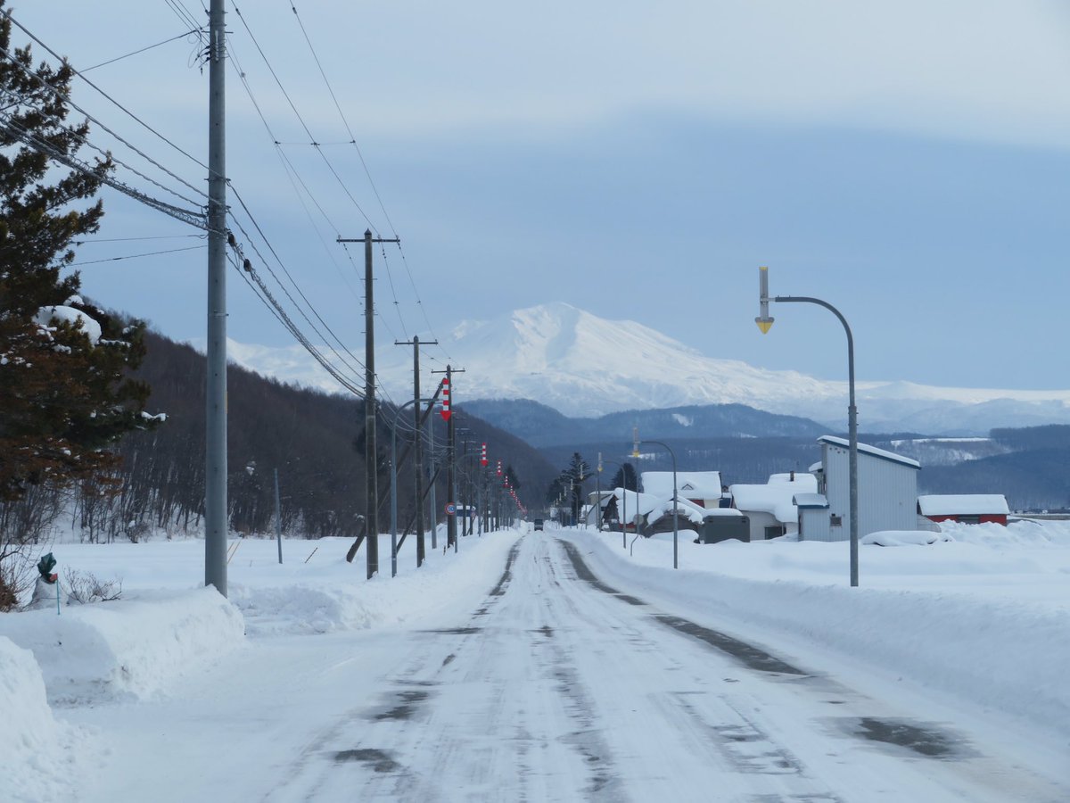 ColorsAdventurs's tweet photo. #ontheway to the #highestmountain of #hokkaido #asahidake #mountainguide #splitboard #backcountry https://t.co/6RR3aCV2Rl