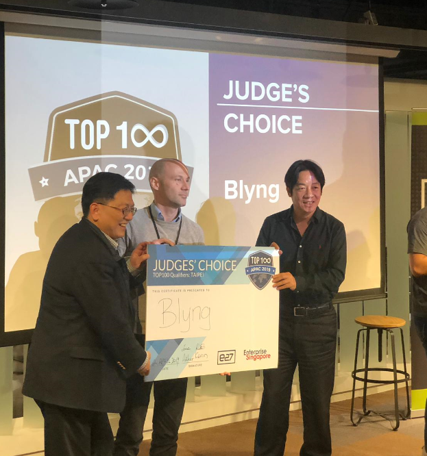Yesterday, #Blyng won the 1st place of the Echelon Taipei's Startup Pitching competition. We will now be participating in the semi-final and exhibit at #EchelonAsianSummit 2019. Showcasing our #AI-#virtualassistant  for #RealEstate. 👏🏻

#PropTech #EstateAgents #Immobilier #IA