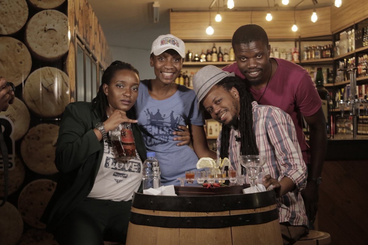 DroidTvZw's tweet photo. Next episode we have *Drum roll* @kwirirayi and @kwaunoenda Please don't mind our executive producers, they also wanted to rub shoulders with the celebrities . Don't mind them! ! But you need to watch the next episode! ! #ItsALituation https://t.co/86xeFgix81