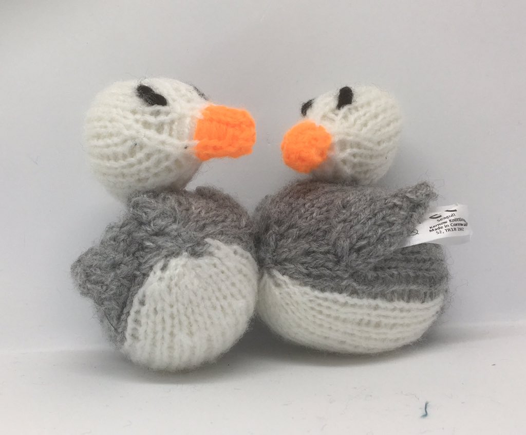 knitting_kernow's tweet photo. Just popped into Blue Mist Gallery #StIves #Cornwall to see Wendy & drop in some #Sinbad the #Seagulls, #merbabies & #tiny #dollies @stiveshour1 @stiveslunch @HandmadeHour @CC_MIC_official @mad https://t.co/KR6uMAr53M