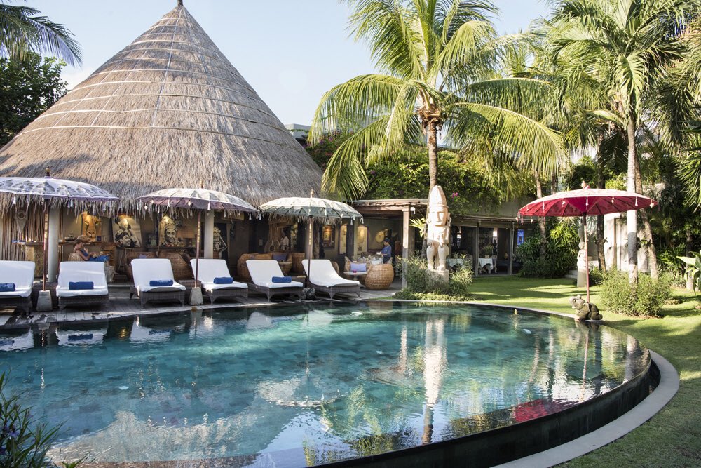 bluekarmasecret's tweet photo. It is one of the favorite places of people who want to find themselves in peace.
#discoveryourplace #bali #baliindonesia #balitrip #hotelbali #balihotel #thebalibible #thebaliguideline #balicili #balipool #baliholiday #seminyak #baliseminyak #seminyakbali #sharing #goodvibes https://t.co/DBpykvDabC
