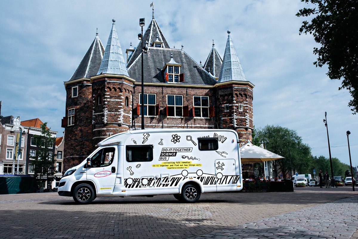 MarkLangtry's tweet photo. Honoured to be in Brussels @RBINSmuseum for the @togethersci @EuCitSci Final Event and to share the stories of the DITOs Science Bus #EU #H2020 project 🌟 #CitizenScience #DITOsfinal #naturalsciencebrussels https://t.co/XcR5gbwVRX