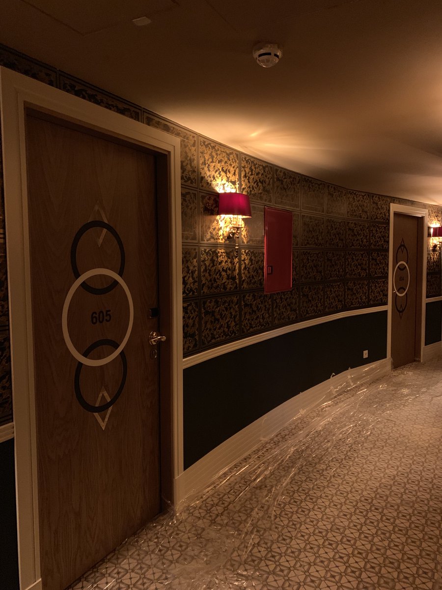 EstudioCrisadi's tweet photo. Finalizada la obra del Hotel en Calle Preciados,Madrid. Nuestros profesionales han trabajado duro para terminar el trabajo lo antes posible .Visita nuestra pagina web https://t.co/XCOop3jCWz  donde pueden ver mas trabajos nuestros. https://t.co/0GAy9B1s18