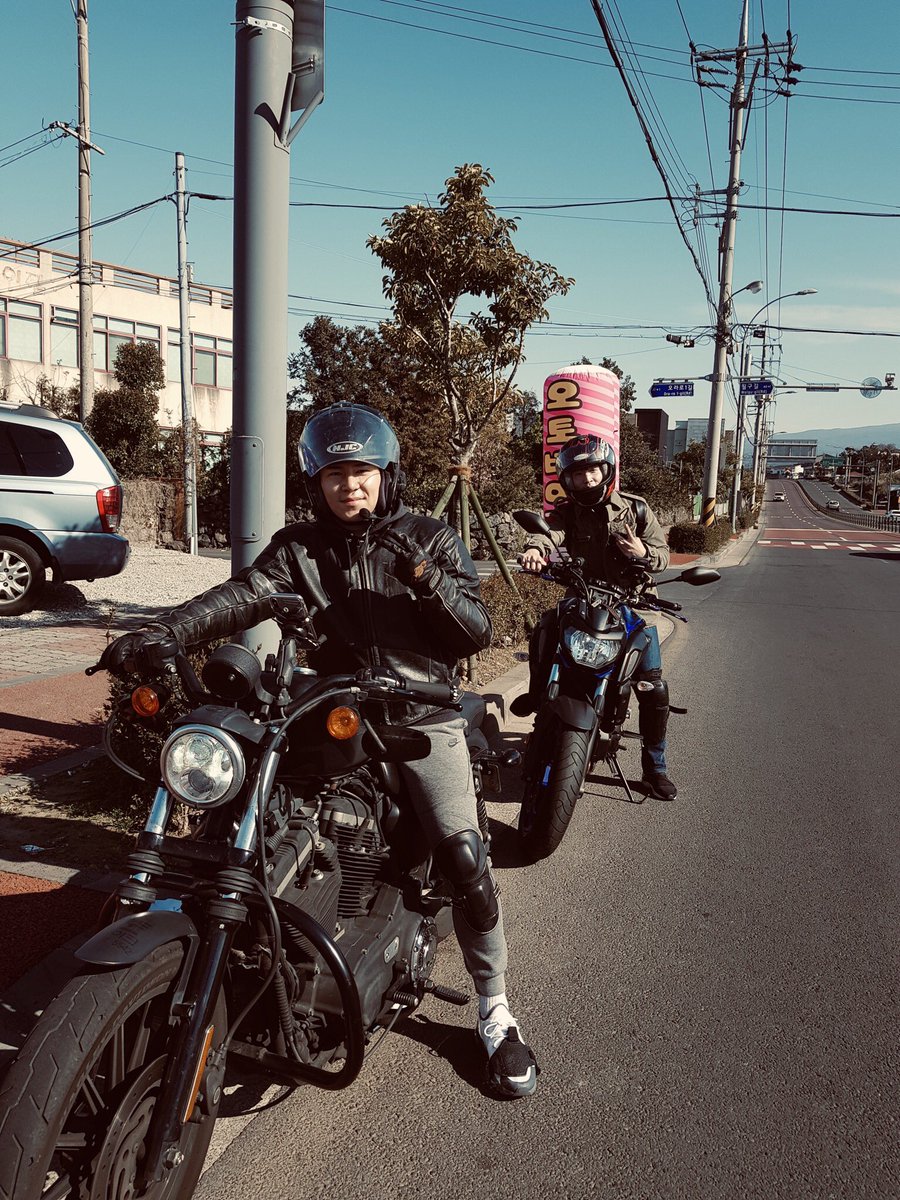 kh_actor's tweet photo. #제주도 #바이크투어 #아이언883 #라이딩 https://t.co/rwscOIiyM5