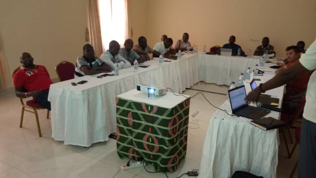 HortifreshWA's tweet photo. Validation workshop ongoing to discuss #mango cluster challenges in Ivory Coast with #stakeholders in the mango value chain #tailoring support to the fruit sector in CIV an intervention of @WUR_WCDI @SNVworld @NLinGhana #improving food &amp; nutrition security in Ghana &amp; Ivory Coast https://t.co/u537t9H9oZ