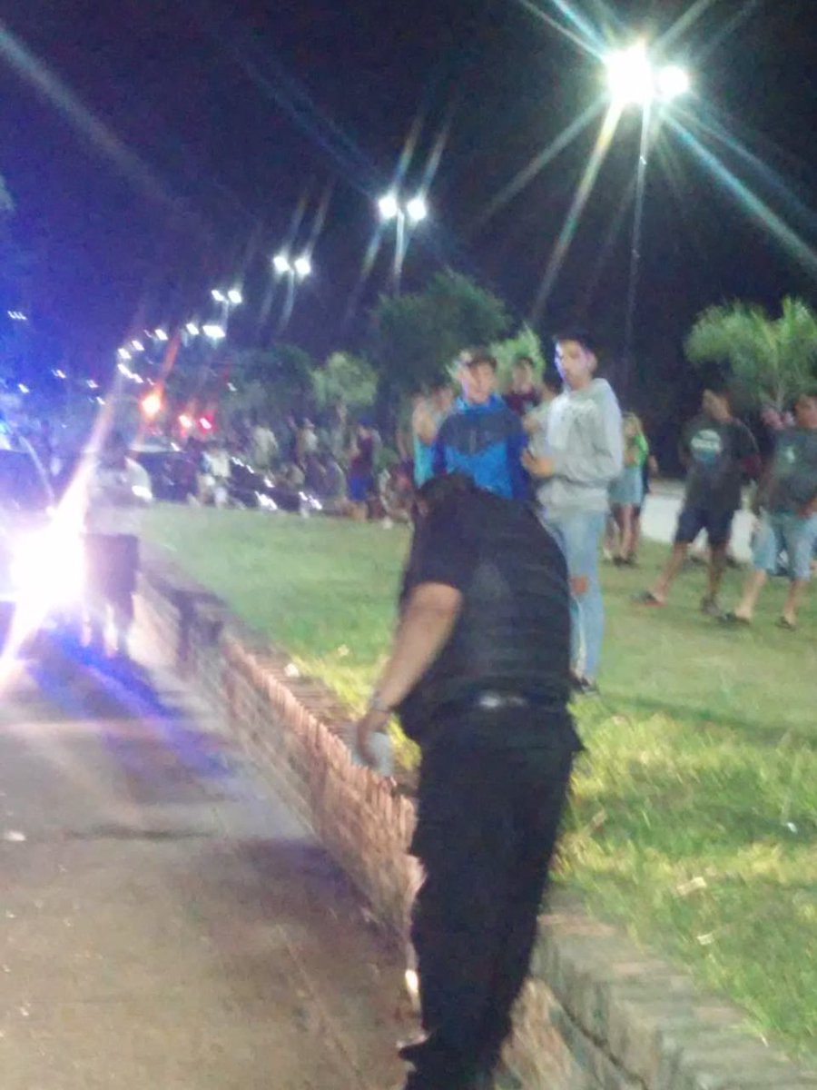 GustavoAdda's tweet photo. #HayControl
Anoche, 48 motos y 4 autos retenidos a disposición del TMF, luego de la verificación por parte del #TercioDelta (CRE) sobre la posesión de armas y drogas.
Así damos respuesta a los vecinos y generamos espacios ordenados y seguros.
#Estamos a toda hora. En todos lados. https://t.co/XiSG5wQink