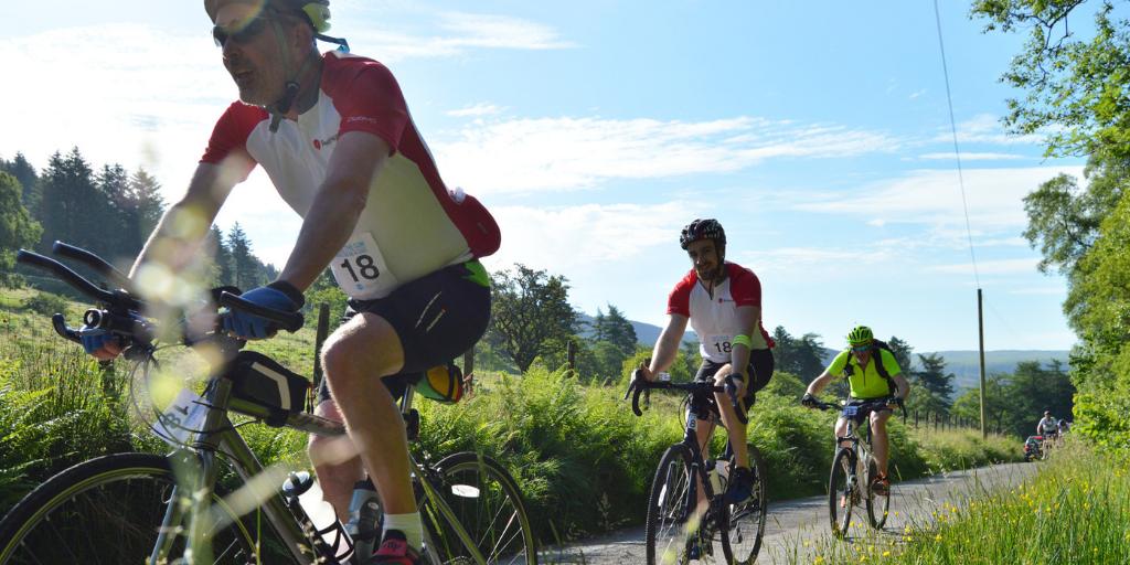 amr_events's tweet photo. Meet Team Bridgehead. Computer software company, @BridgeHeadHDM have been taking part in Race the Sun since 2013, raising over £31,000 for @actionmedres. Last year at the #LakeDistrict event they won the Golden Oldies award. Great work everyone, thank you! #ThankfulThursday https://t.co/wjxKMnsCFM