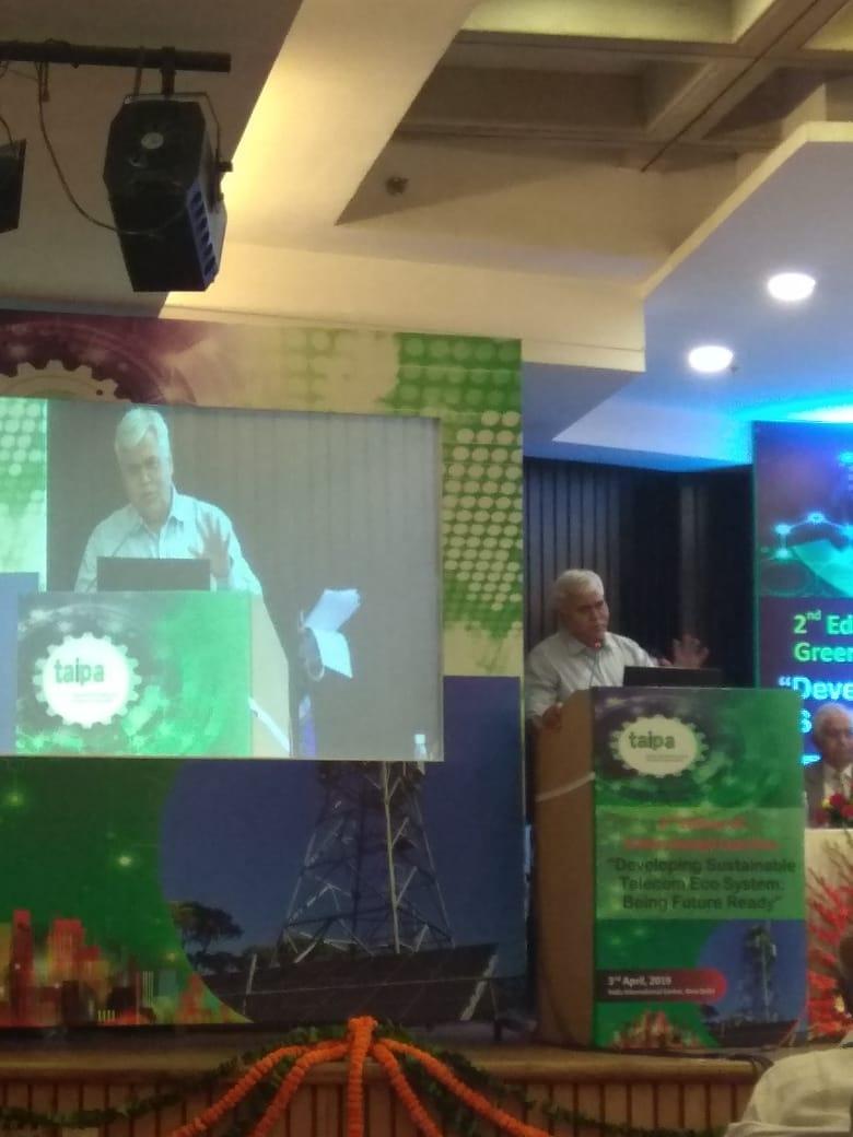 telenet_mag's tweet photo. @TRAI Chairman Dr R S Sharma addresses the gathering at TAIPA's second edition of Green Energy Conclave on "Developing Sustainable Telecom Eco System: Being Future Ready"
@rssharma3 @Connect_TAIPA #sustainabletelecom #greentelecom #FutureReady https://t.co/UBrpV1vz5h