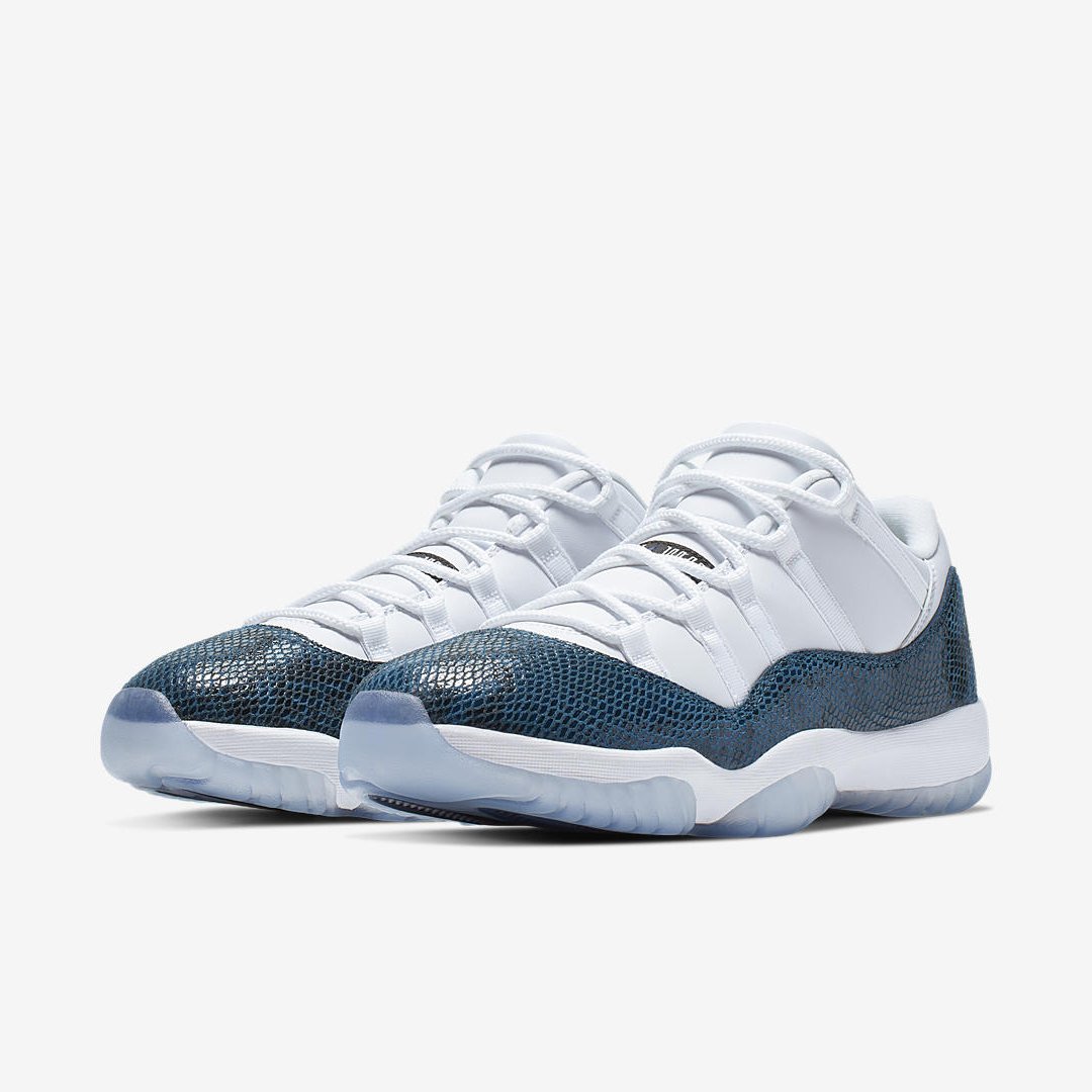 jordan 11 low le white black navy