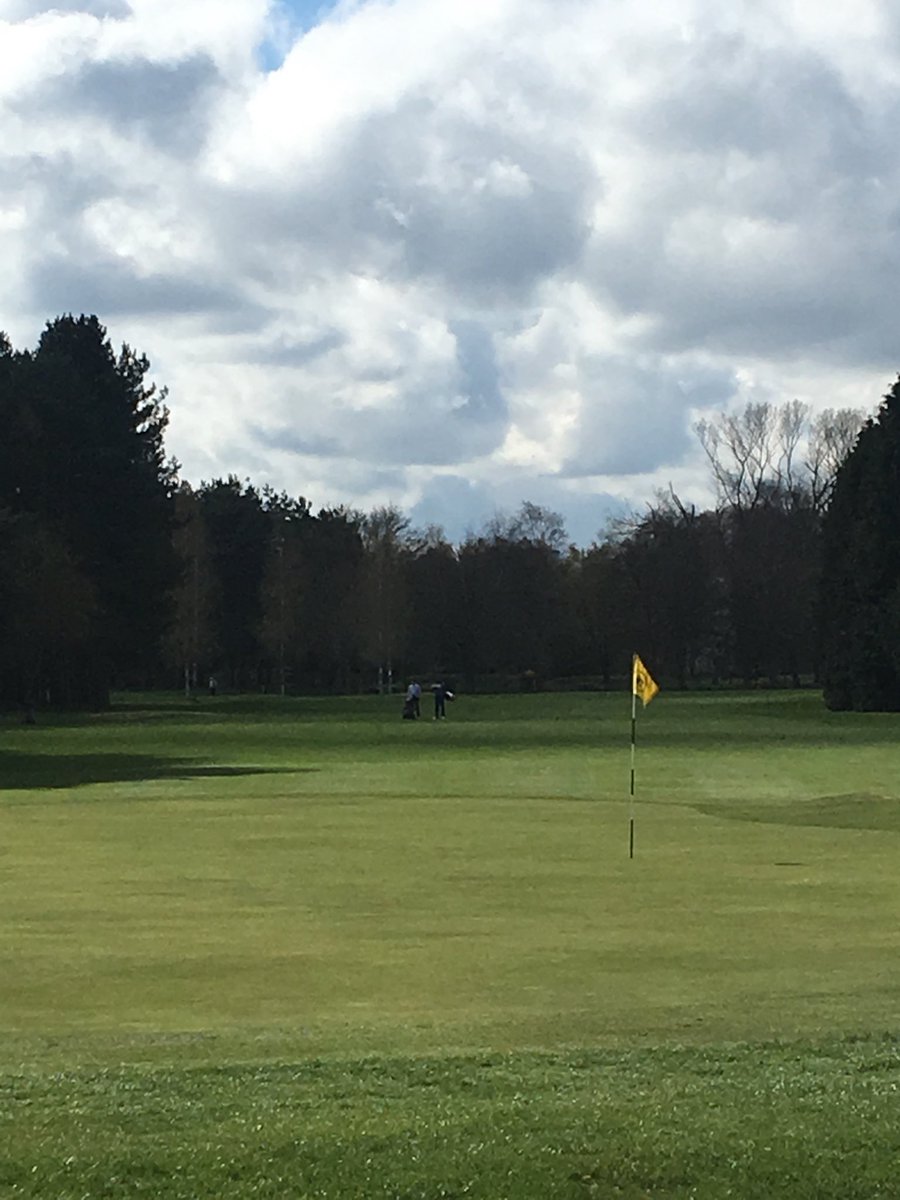 PikeHillsGC's tweet photo. ⁦@mandngc⁩ looking fantastic today. Big thanks to ⁦@richjacq2609⁩ and his team for their efforts this morning, a cold start for everyone. Also to ⁦@JoelPreston4⁩ and James for their help issuing scorecards. These events don’t just happen.......... https://t.co/zkgAmoFvZ2
