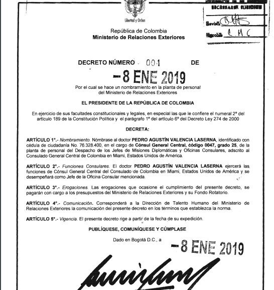 14. Pedro Agustín Valencia Laserna, fue designado Cónsul General de Colombia en Miami. Aunque su mérito es ser hermano de la Senadora del  @CeDemocratico  @PalomaValenciaL, colombianos le pagamos mensualmente $33.616.400, además de bonificación y prima de servicios.