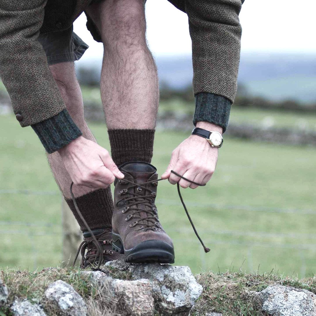 thewoolcompany's tweet photo. Here at The Wool Company, we like nothing better than a good stomp in the fresh air to clear the cobwebs. Enjoy #NationalWalkingDay in comfort with our collection of luxury wool socks. #trekkingsocks #rambling #outdoors #healthy
https://t.co/dqCh3NwR7d https://t.co/ZOt3w8KlG6