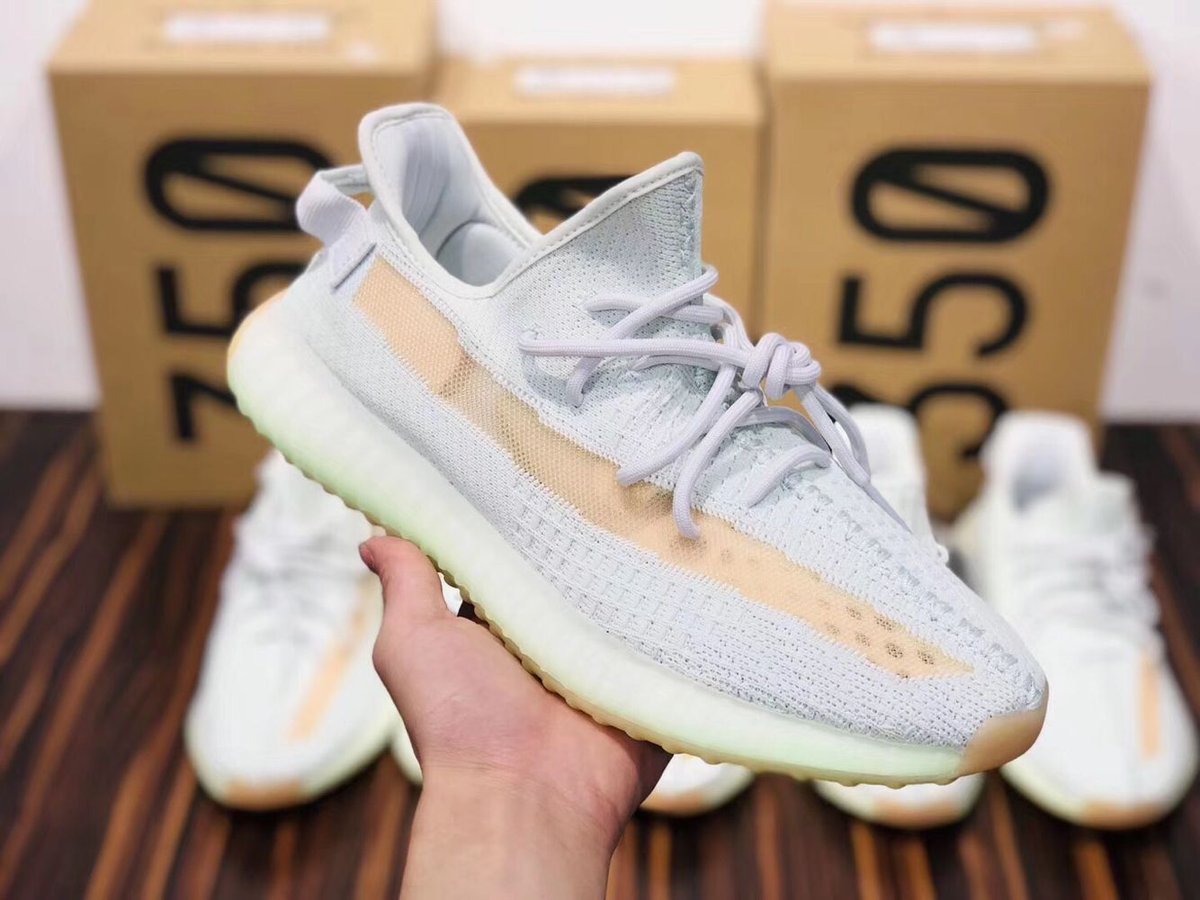 Buy Best Quality UA Yeezy Boost 350 V2 Hyperspace online