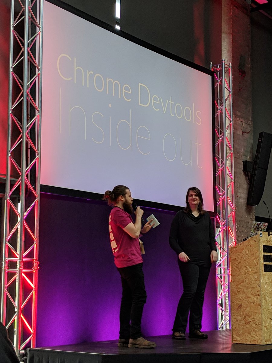 Clarquey's tweet image. Halfway through and we&apos;ve already had amazing talks from @adactio, @katie_fenn, @rem and @AniaMakes

#FrontEndNE #frontend