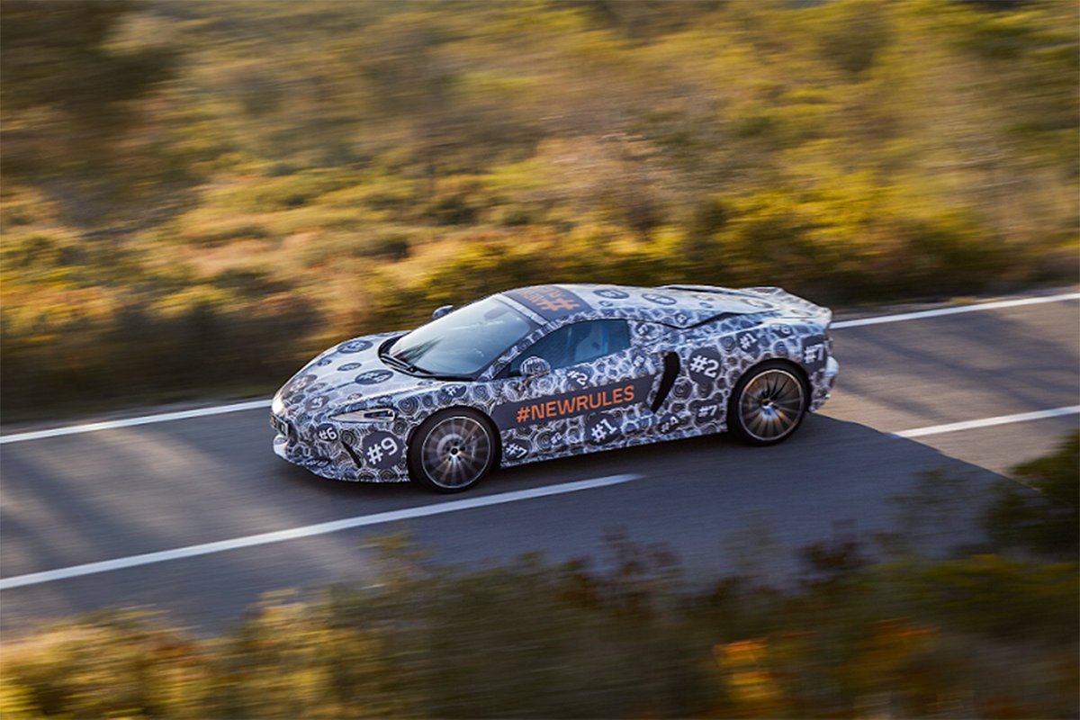 AutoExpress's tweet image. NEWS: All-new #McLaren Grand Tourer teased again ahead of official May reveal… #McLarenGT @McLarenAuto &amp;gt;&amp;gt; aex.ae/2EBCvaJ