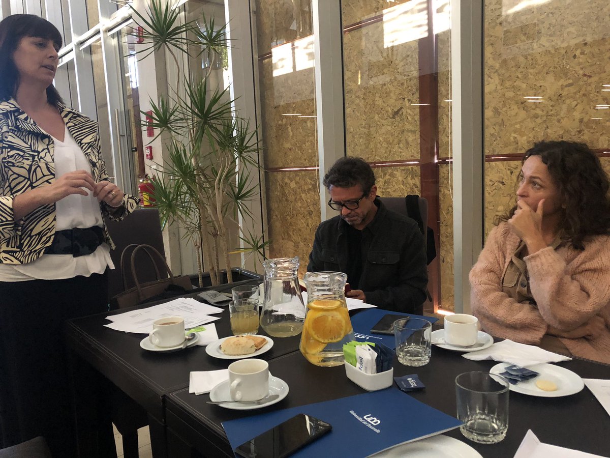 Hoy damos la bienvenida a las 9 oficinas de arquitectos de la <a href="/AOA_Chile/">AOA_Chile</a> que participarán junto a nuestros alumnos de 5o año de <a href="/ArquitecturaUDD/">ArquitecturaUDD</a> <a href="/arquddccp/">Arquitectura UDD SurSur - Concepción</a> en Experiencia Detonante III. Educacion experiencial en la universidad del futuro <a href="/UDD_cl/">UDD</a> archdaily.com/912889/rwanda-…