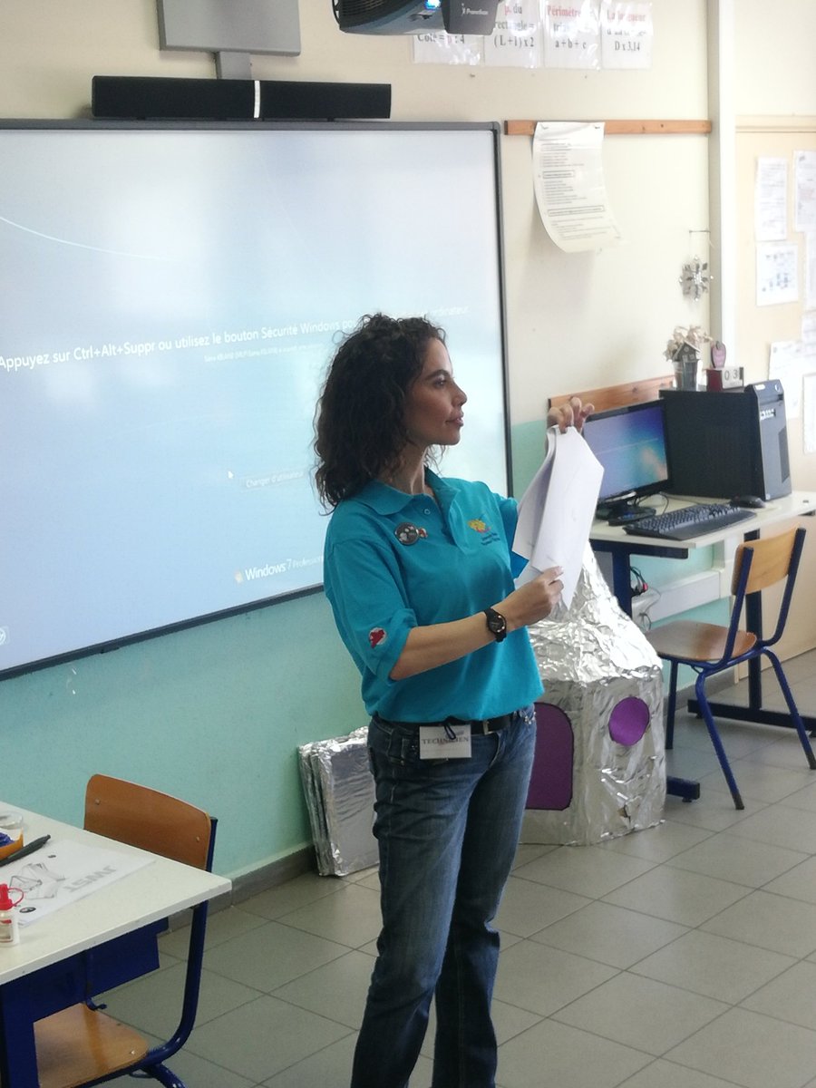 #jwst #nasaWebb.  #astrophysics #arabicjwst. 
#menajswt At lycee Verdun #beirut with #DrCy #DrCyrineNehmé we  build our own James Webb Space Telescope.  students excited about #space
@Lycee_verdun 
#makeyourownjwst #builtmeajwst #makemyowntelescope