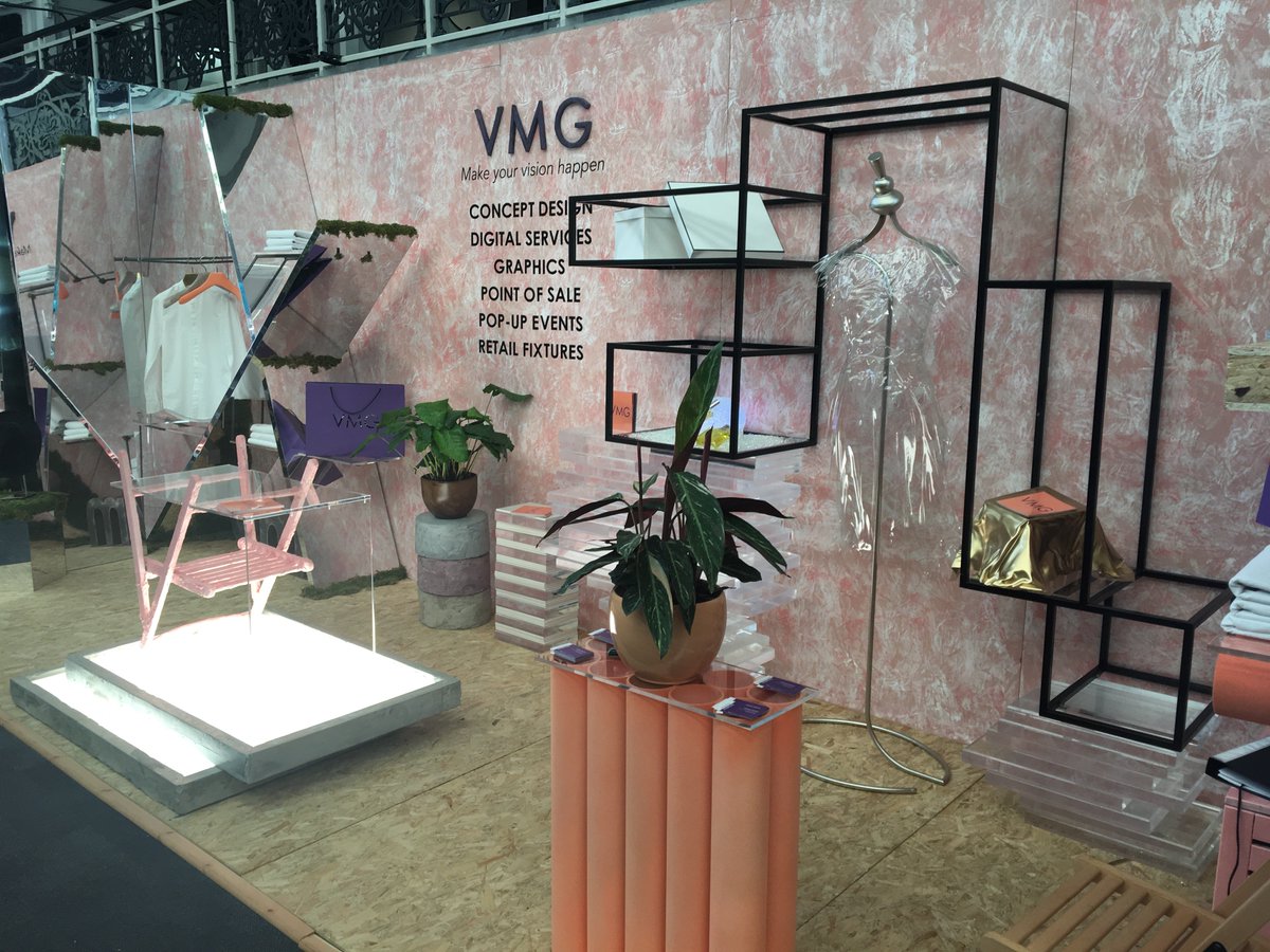 StracoRecruit's tweet photo. If you didnβt already know, weβre at the @VMDisplayShow today and tomorrow!!π
Weβre covering it all on our Instagram Story, check it out ππ»Straco_Group ππ»
#VMDS2019 #VMDisplayShow #StracoLDN #VM #VisualMerchandising https://t.co/JoOcFbBPeQ