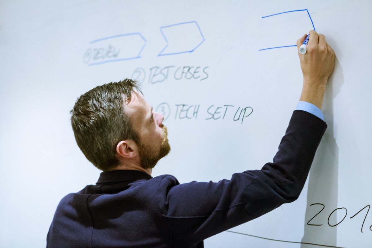 richardbranson's tweet photo. Autistic people often have skills that are vital to any business, yet only 16% of autistic adults in the UK are in full-time-employment, despite over three quarters wanting to work. Thankfully, progress is being made: https://t.co/QmQj7qBXl3 @auticon_en #WorldAutismAwarenessWeek https://t.co/TasUwJUlcY
