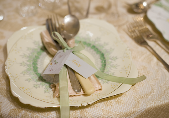 crockcupboard's tweet photo. Lots of orders coming in for Easter holiday events! #vintagecrockeryhire #shabbychic #crockery #vintage #teaparty #vintagecrockery #teacups #cupcake #plates #vintagecutlery #afternoontea #wedding #vintagesvases #springflowers #april #spring #easter #holidays https://t.co/GLvmcnQ2Ng