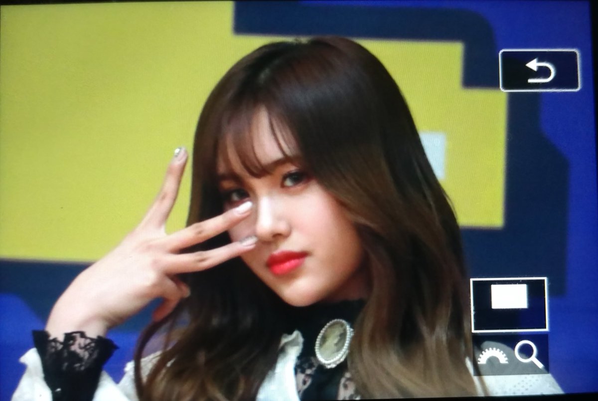 EG_Aisha's tweet photo. 190403 아이돌라디오 프리뷰

우리 유림이는 뭘 해도 예뻐

#에버글로우 #EVERGLOW #AISHA #아샤 #허유림 https://t.co/rWBPag65pL