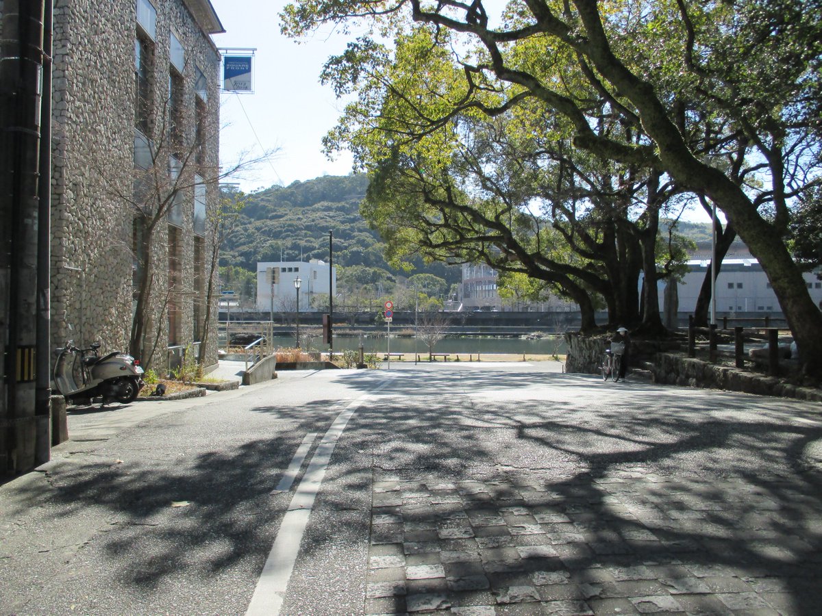 7740nanashi's tweet photo. やはり俺はどうしてもここにいた時の記憶を忘れられないんだと思う。

俺が唯一幸せを感じられていた場所のはずだから… https://t.co/hCV2YXT3W2