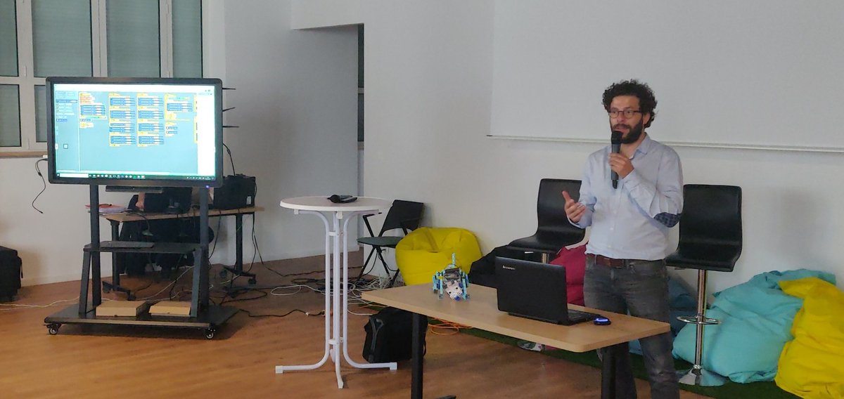 EduNovLab tweet media