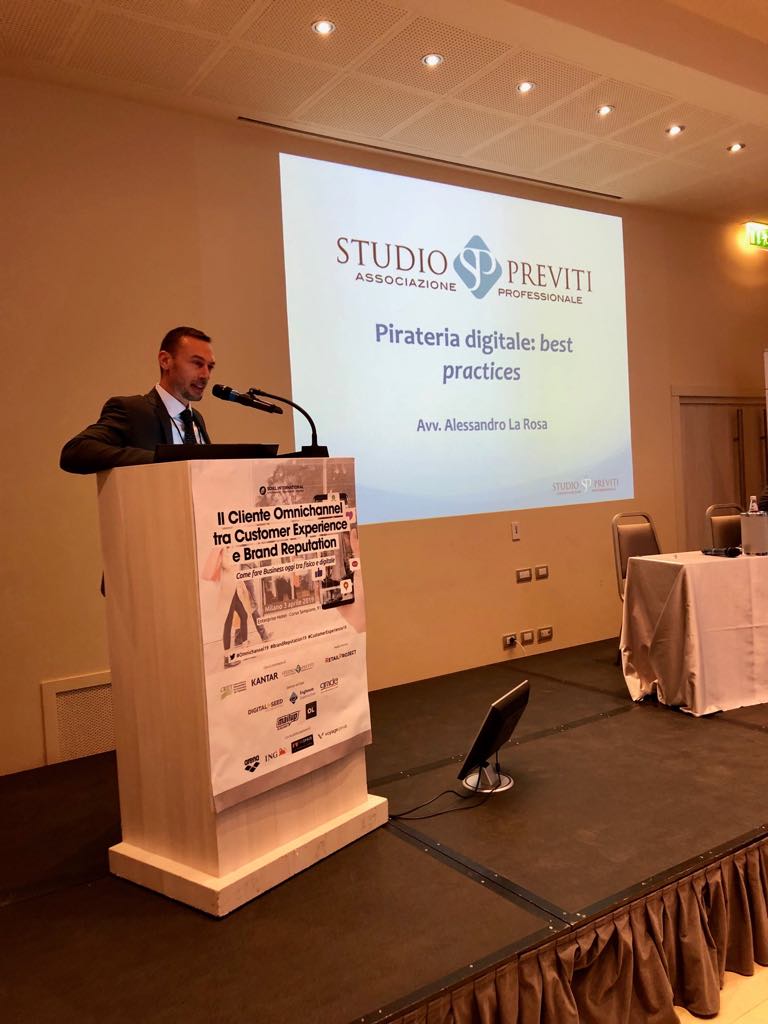soiel_it's tweet photo. Dopo una mattinata ricca di contenuti, il pomeriggio si apre con Alessandro La Rosa avvocato di #StudioPreviti che ci spiega come reagire dalle violazioni dei diritti di #proprietàintellettuale e tutelare #brandreputation a #BrandReputation19 #CustomerExperience19 #Omnichannel19 https://t.co/po2IgZIjVw