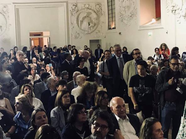 NapoliCittàLibro, il salone come un «porto» che si apre al mondo. Dal 4 al 7 aprile si tiene la rassegna partenopea del libro e dell’editoria. L'articolo di <a href="/idaBozzi/">ida bozzi</a>: bit.ly/2FTKmlX