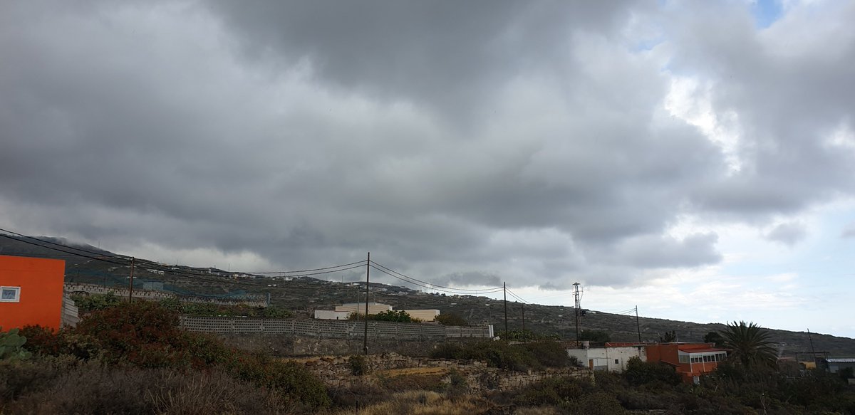 NuriaGarciaRod8's tweet photo. @_canaryweather @AEMET_Canarias https://t.co/KQGDCZ3W84