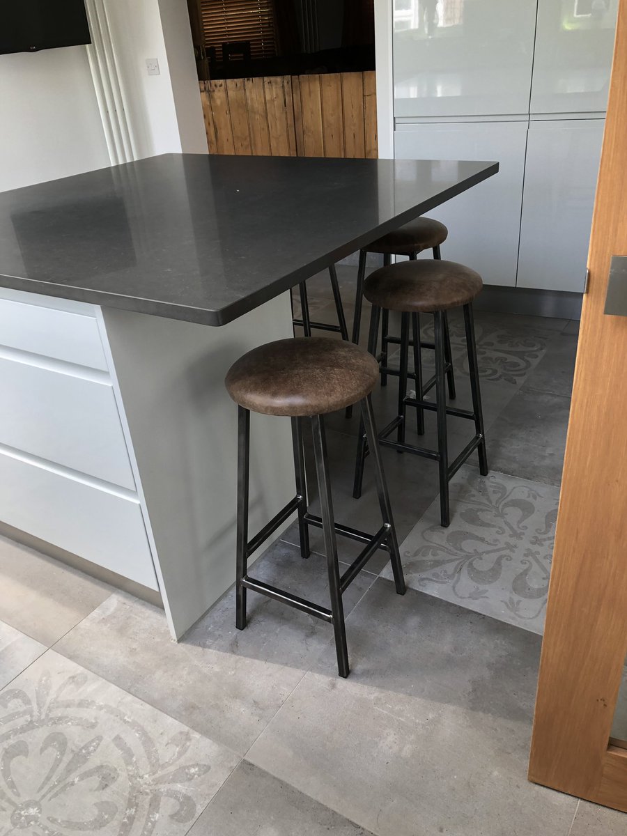 PaulFrampton3's tweet photo. Freshly delivered โBertie Tanner โ stools #barstool #counterstools #industrialstyle #interiordesign #interiors #urbanchic #steelandoak #industrialfarmhouse #commercialinteriors #cafestools #pubstools #restaurauntseating #restaurantinteriors #restaurantdesign #restaurantdecor https://t.co/P5Ouogss8I