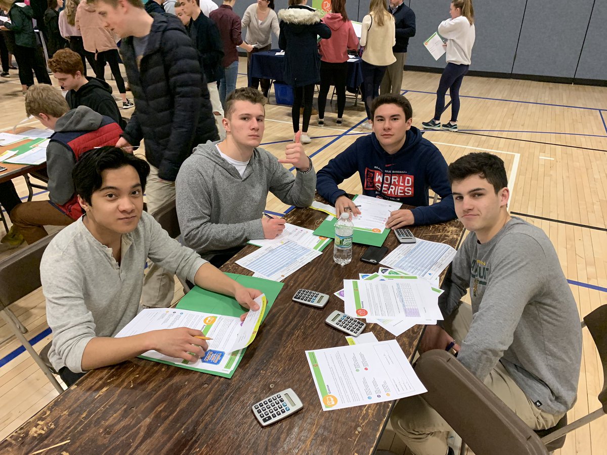 MrBfhs's tweet image. #falmouthhighschool juniors at the #financialfair figuring it all out @FalmouthAD @FalmouthSchools
