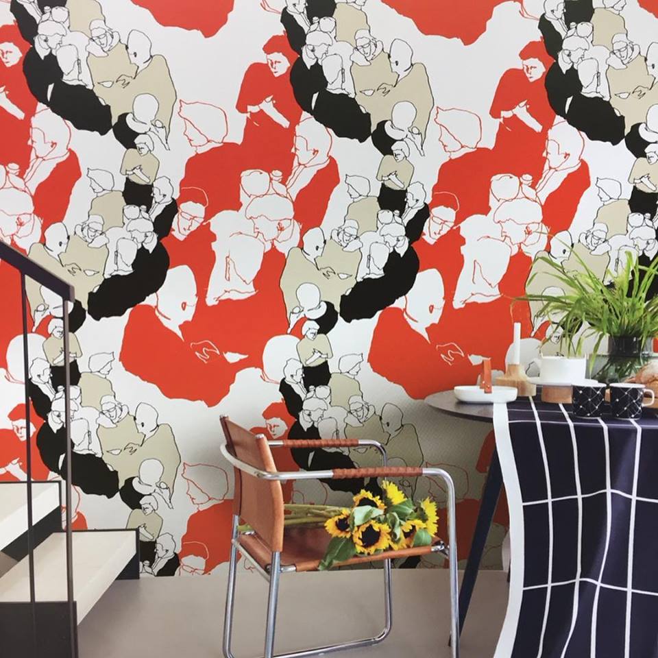paintersplacebm's tweet photo. What’s better than a bold pattern from @marimekko on #wallpaperwednesday ?? 🤷🏻‍♀️ TWO BOLD PATTERNS! One in a neutral monochrome and another with a splash of bold orange and cream. 🖤💛🧡 https://t.co/pUTfKpdJBA