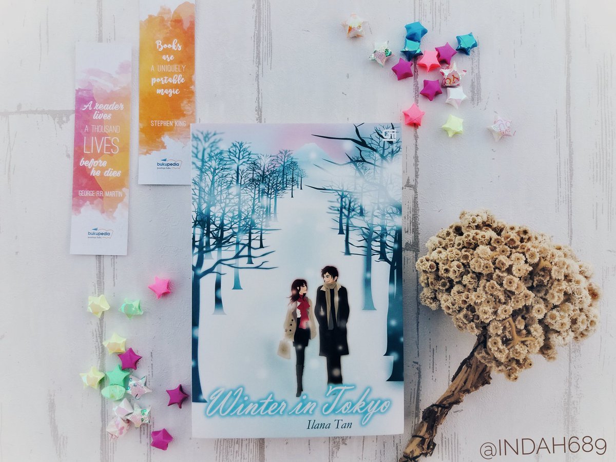 Indah1524's tweet photo. "Kenapa harus takut gelap kalau ada banyak hal indah yang hanya bisa dilihat sewaktu gelap?" - Kazuto, hal. 68
🌠
🌠
Kangen dengan tulisan Kak @Illanatan
Kapan novel barunya terbit lagi?
#IllanaTan #WinterinTokyo #FiksiMetropop #FiksiGPU #BookQuotes https://t.co/HAakwdP3hE