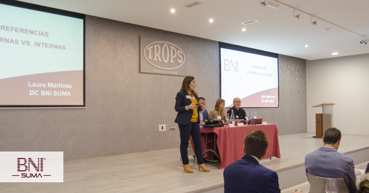 BNISuma's tweet photo. Momento de formación por nuestra directora consultora Laura Martínez de Aire professional training. Nos cuenta como sacarle el partido a BNI trabajado en equipo. https://t.co/nmI6nJpUiU