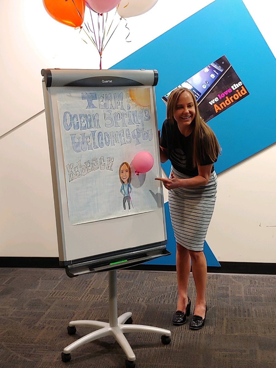 Team_Dupree's tweet photo. Rebecca and her lookalike! @OS_CallCenter #AwesomeATSD https://t.co/20y7nGHdgk