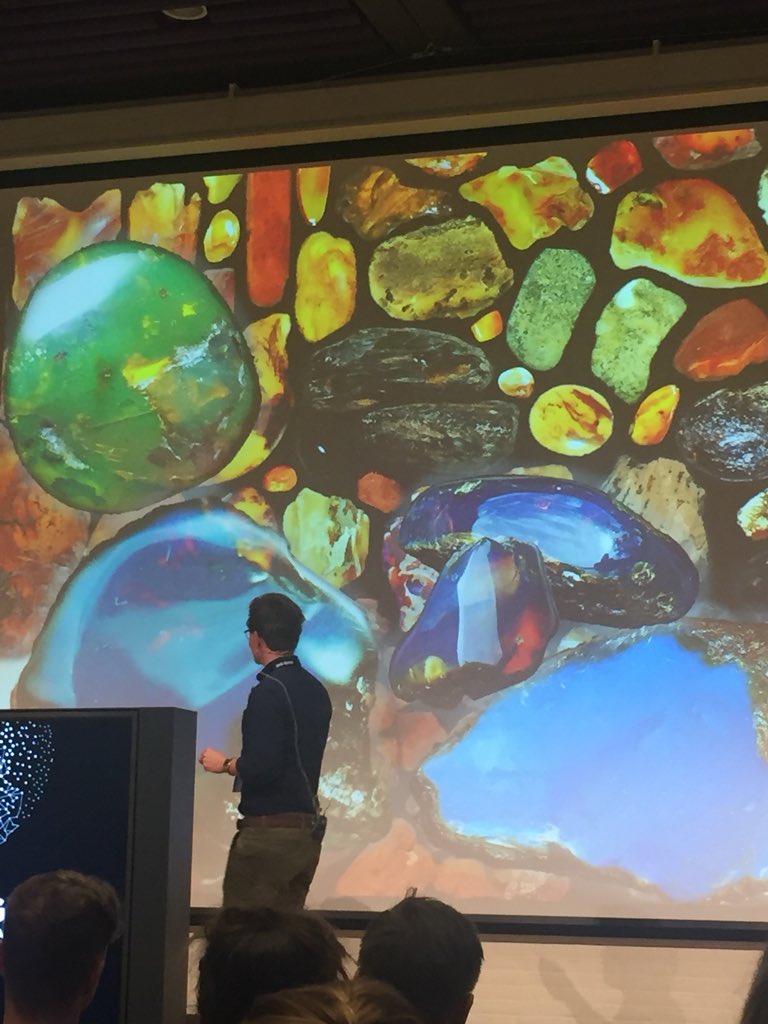 astra_science's tweet photo. ‘Hvad er forskning værd, hvis man ikke kan formidle det?’ Anders Leth Damgaard afslutter #bbdk19 med manér. https://t.co/ZEcGjcqu0k