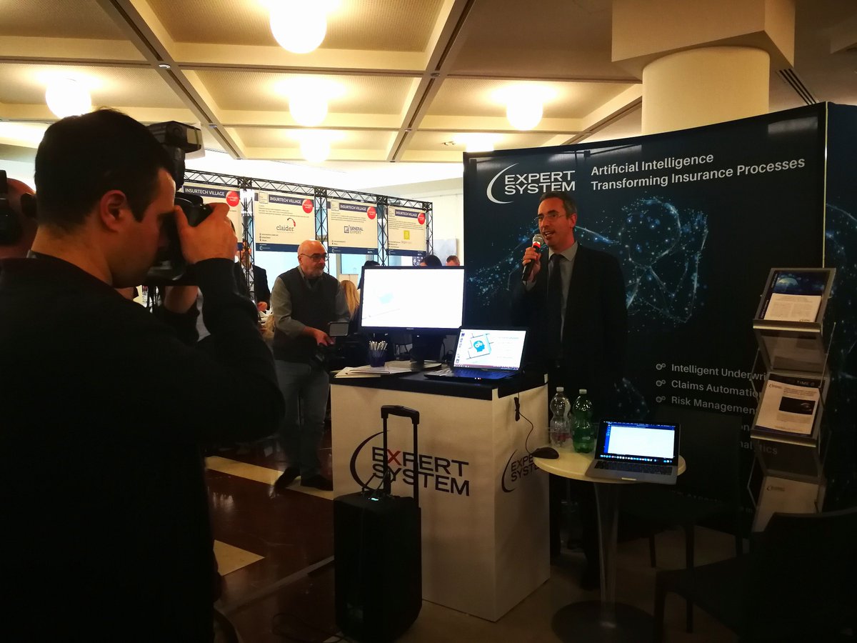 expertdotai's tweet image. Quali sono i vantaggi dell'Artificial Intelligence per il mondo della Assicurazioni? @AleMonico ne parla a #ItalyInsuranceForum. Vieni al nostro stand #8 per saperne di più. #AI #insurtech @IKN_Italy