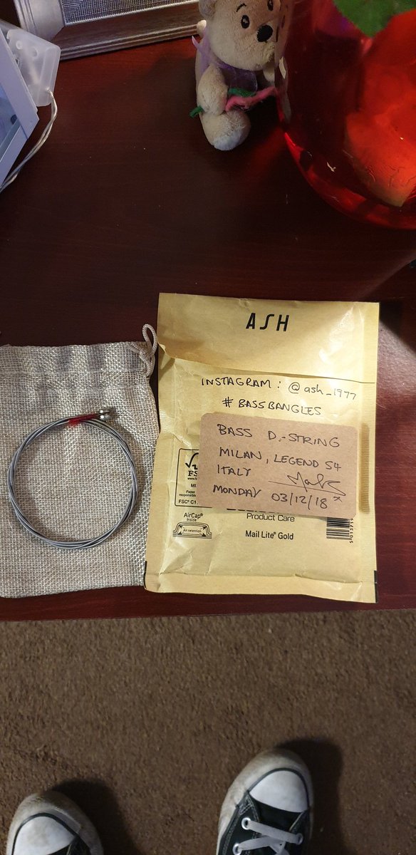 NicoleP23's tweet photo. Received my bass bangle (a nice little Birthday present) A big thanks to @darthmarkh and family for this and such a great cause for Cancer @CancerFocusNI @ashofficial #bassbangle #cancerfocus #ashband #ashofficial #markhamilton https://t.co/xgrfJugvEw