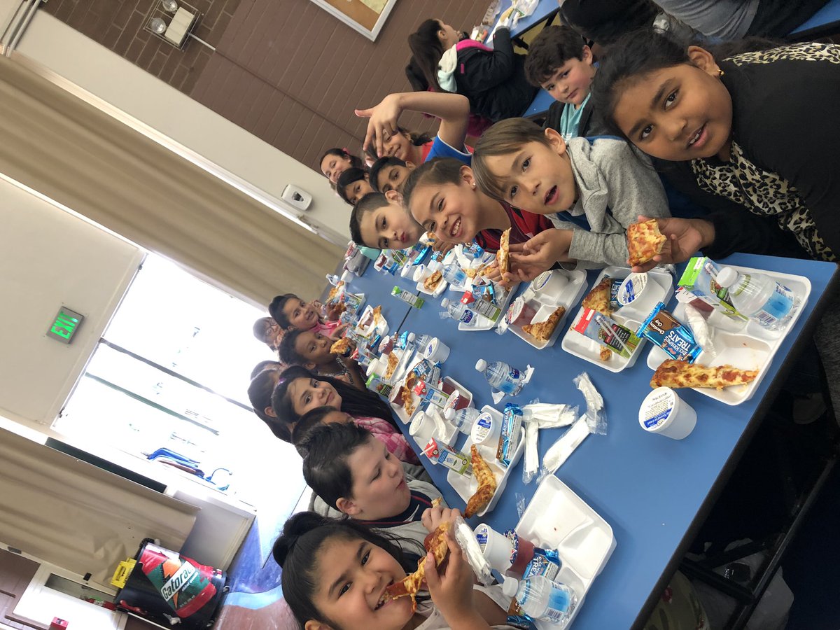 Big Spin Lunch in full effect over here at Riverbank! Mrs. Branin’s class were big winners last week. 🍕🍦 Thank you so much <a href="/WUSDFoodService/">Karri Pina</a> for getting their party set up so quickly. You rock!