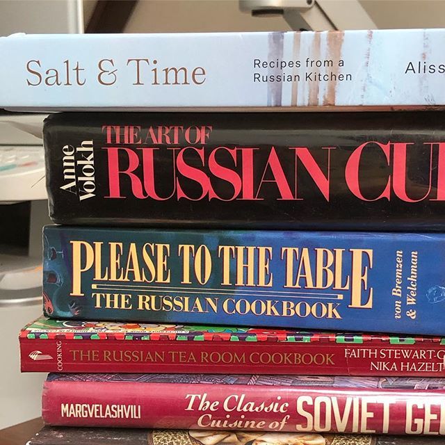 It’s all things #Russiancooking today as I try to pick 9 of the best Russian #cookbooks.  Do you have a favorite? .
.
#cookbooks #russianfood #russiancuisine #discoverrussianfood #русскаякухня #кулинария #cooking #cookerybooks ift.tt/2YPbUR8